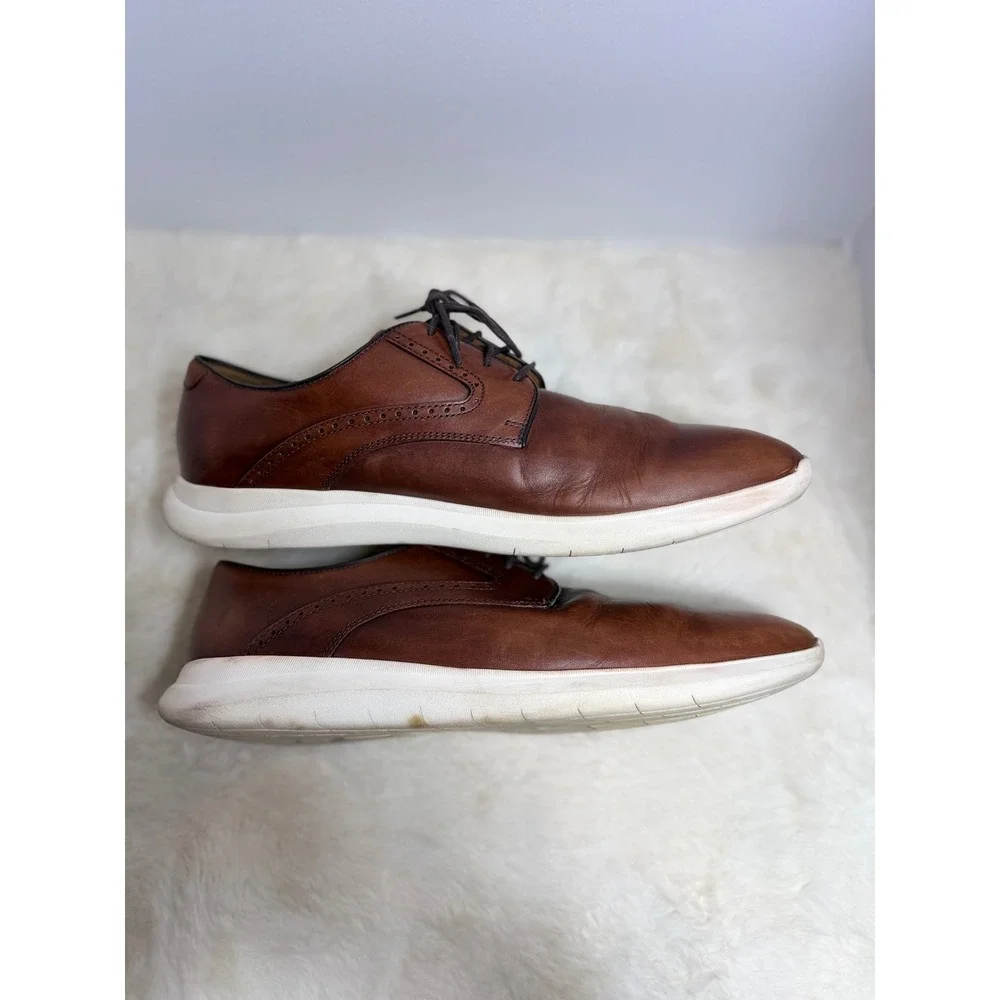 Stacy Adams Mens 9.5M Brown Leather Wingtip Oxford Dress Shoes Perforated